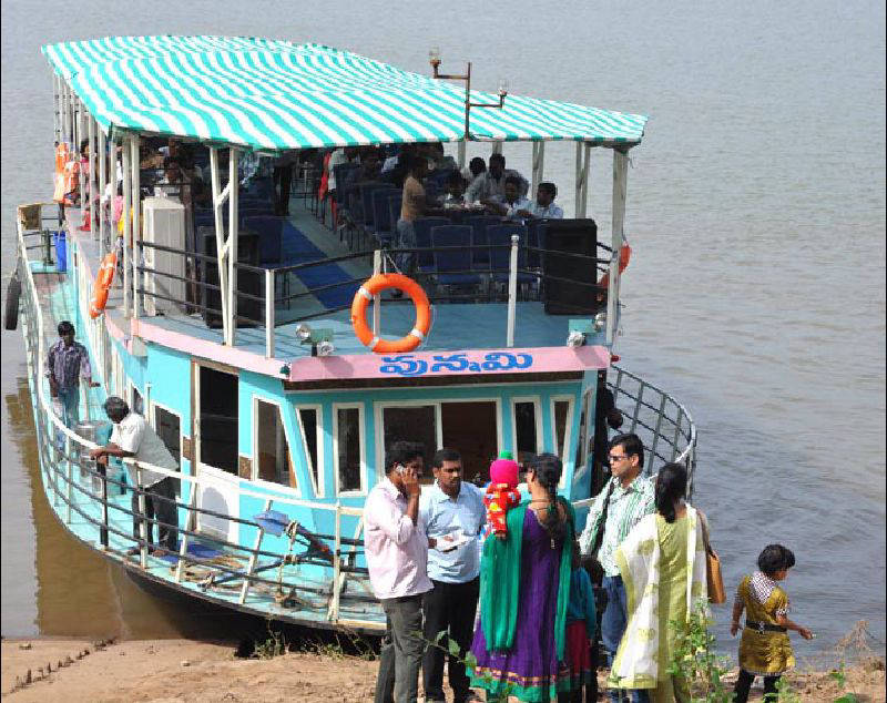 Punnami Boat